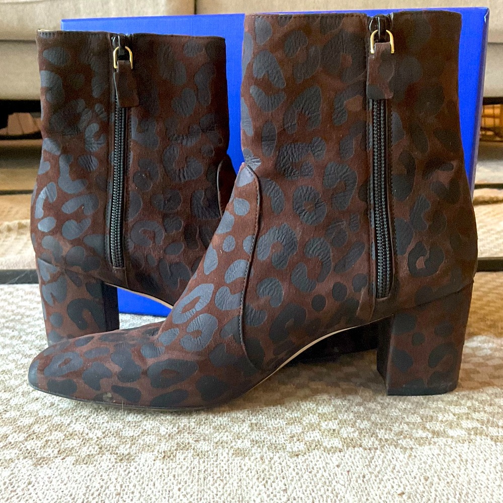 Stuart Weitzman | Nirvana Boot | Walnut | Suede